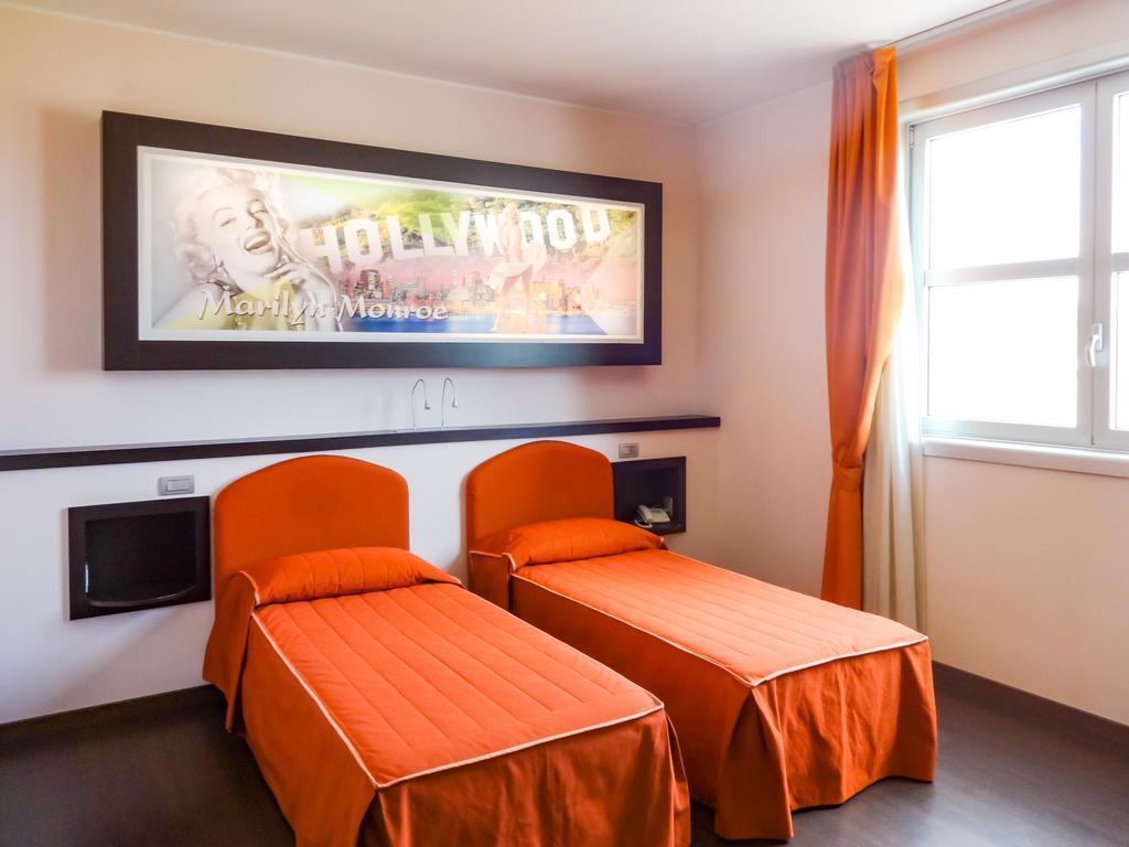 Hotel Mito Ossona Kültér fotó