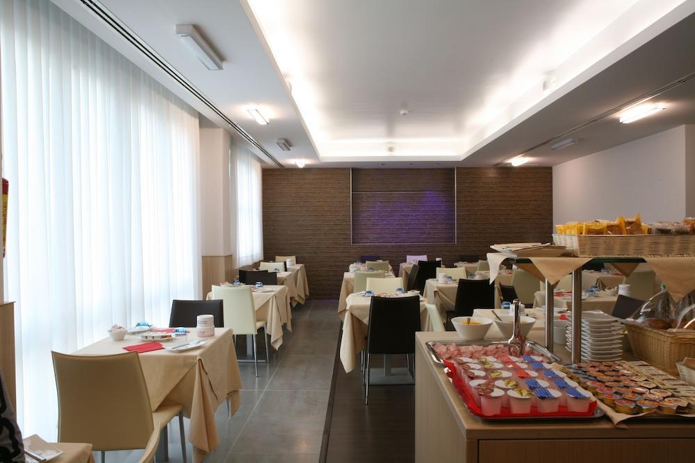 Hotel Mito Ossona Kültér fotó